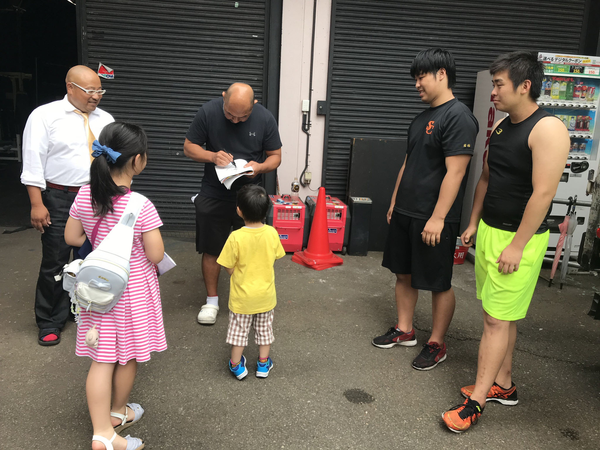 バスツアーで住宅商品展示場見学＆プロレス見学（ZERO1道場）